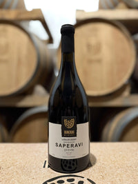 サペラヴィのクヴェヴリ熟成の赤ワイン